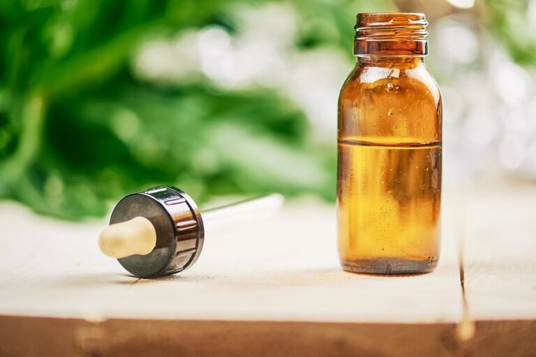 Manchester's Guide to Buying High-Quality CBD Oil: Tips and Tricks Clinically CBD