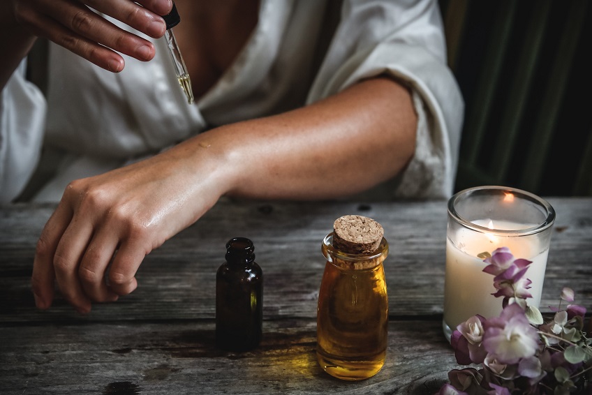 CBD Oil and Skincare: Unveiling the Secrets to Radiant Skin Clinically CBD CBD Oil and Skincare: Unveiling the Secrets to Radiant Skin Clinically CBD